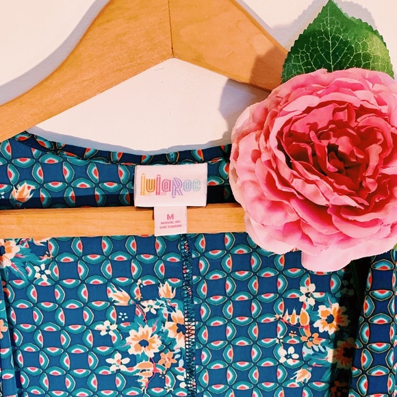 Lularoe kimono - Picture 3 of 4